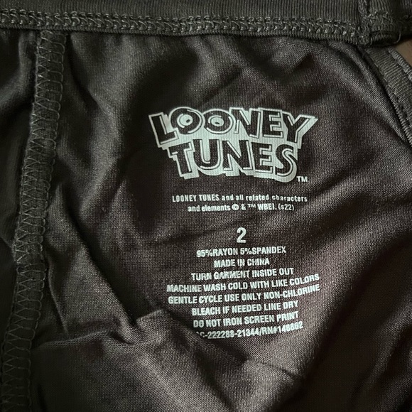 NWT Torrid Looney Tunes Marvin The Martian Top - Picture 10 of 11